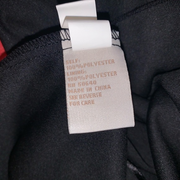 Jonathan Martin Black Floral Blouse - Picture 9 of 9